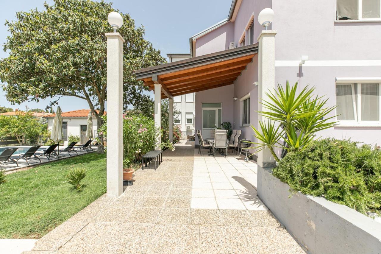 Apartments Tina Stinjan Pula Ngoại thất bức ảnh