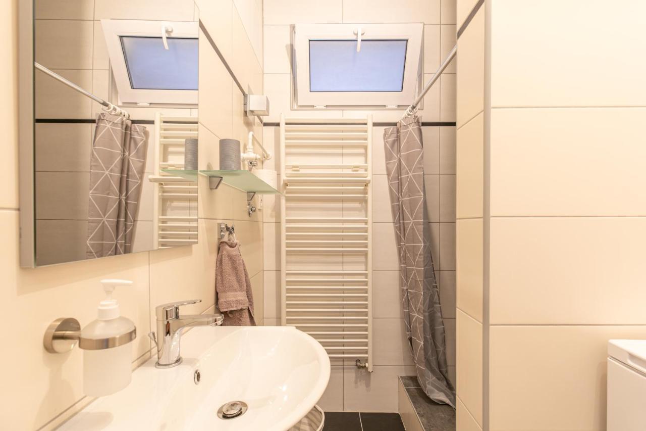Apartments Tina Stinjan Pula Ngoại thất bức ảnh