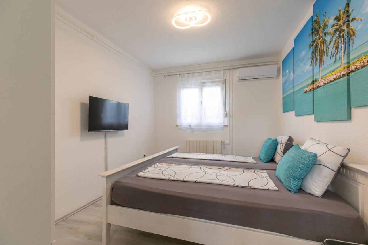 Apartments Tina Stinjan Pula Ngoại thất bức ảnh