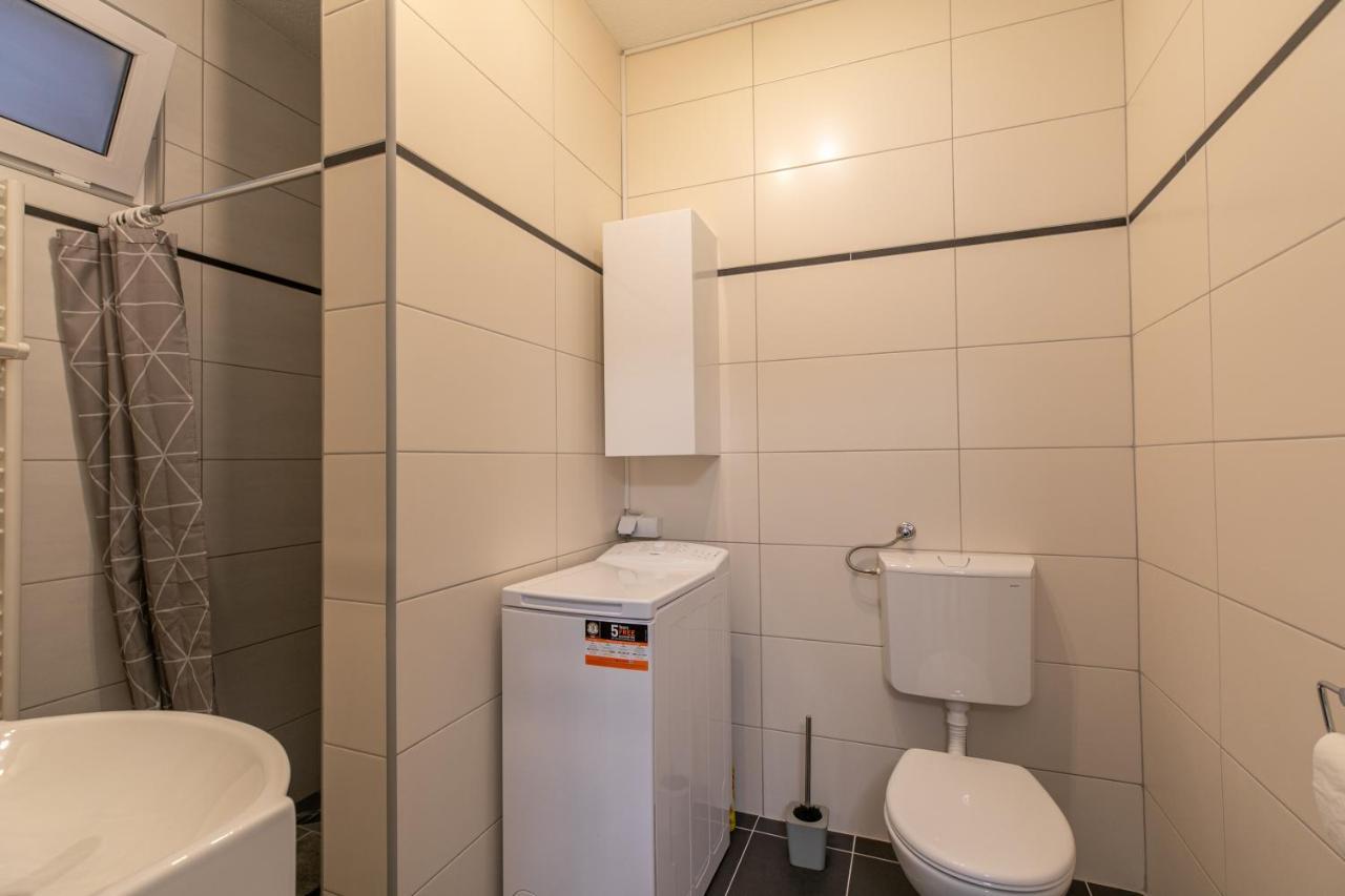 Apartments Tina Stinjan Pula Ngoại thất bức ảnh