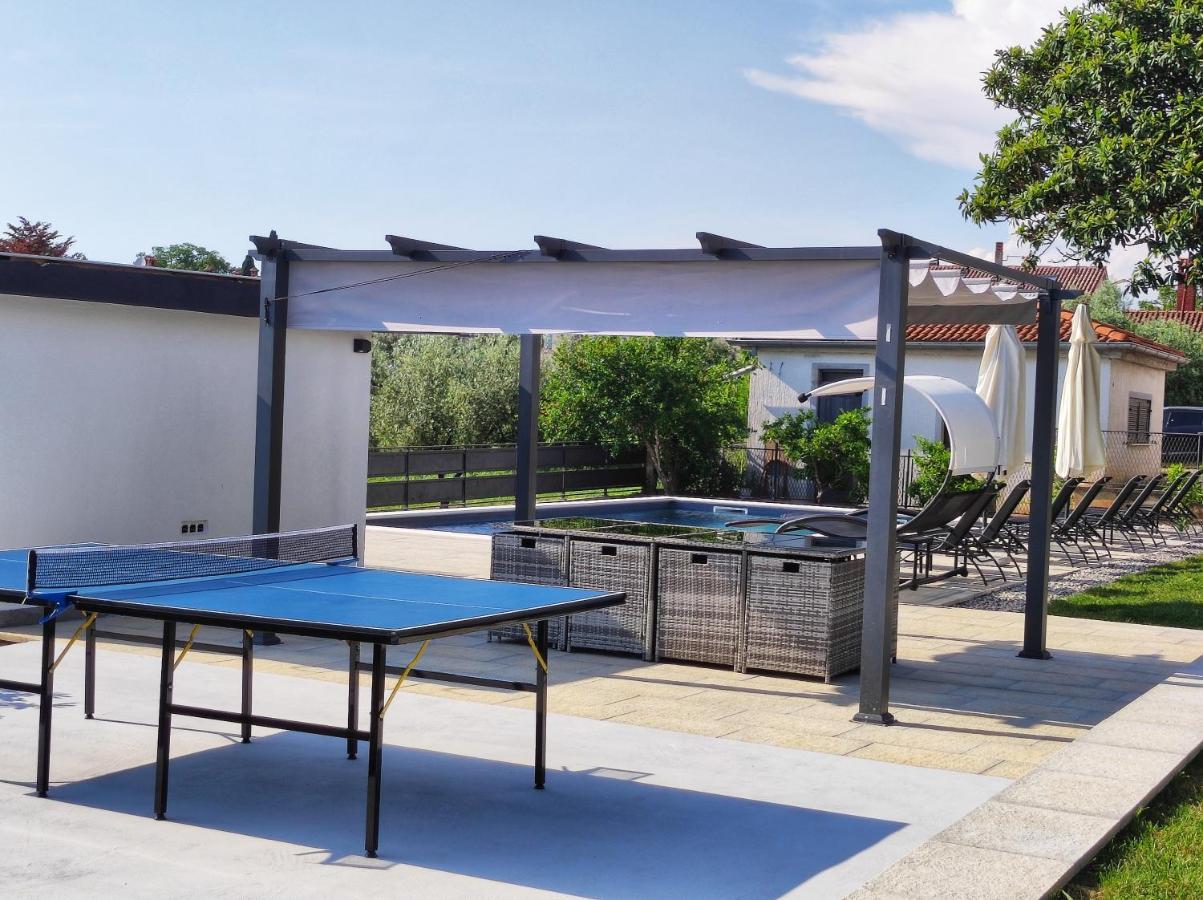 Apartments Tina Stinjan Pula Ngoại thất bức ảnh